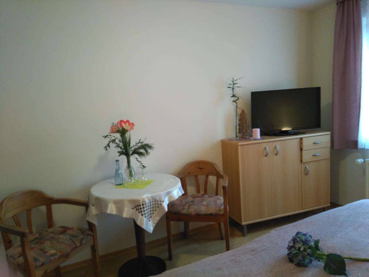 Pension Und Restaurant Reck Aulendorf Zewnętrze zdjęcie